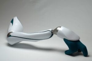 الأجهزة التعويضية والأطراف الصناعية المخصصة للأطفال